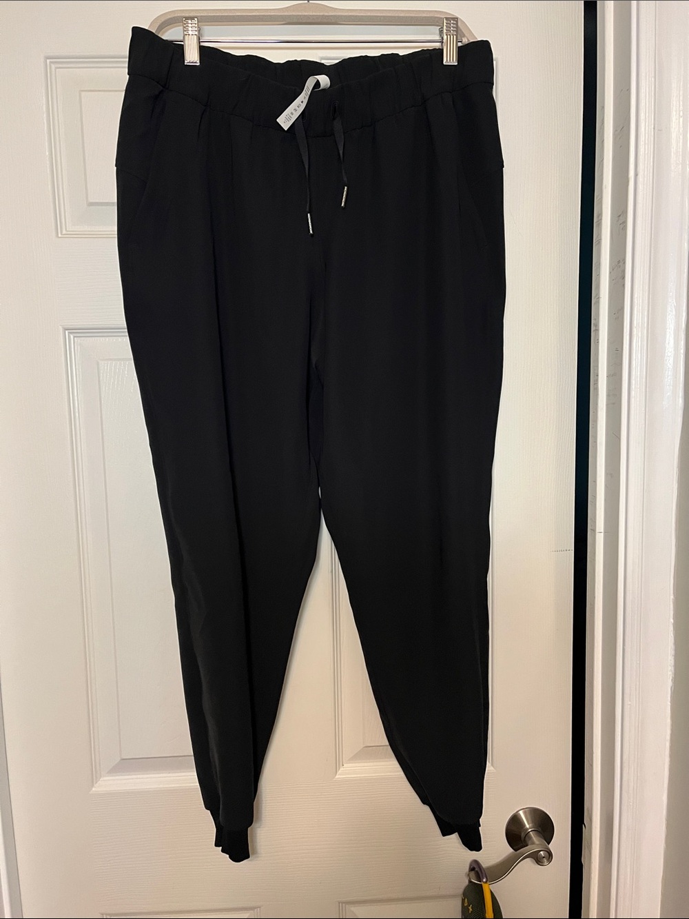 Lululemon On the Fly Jogger